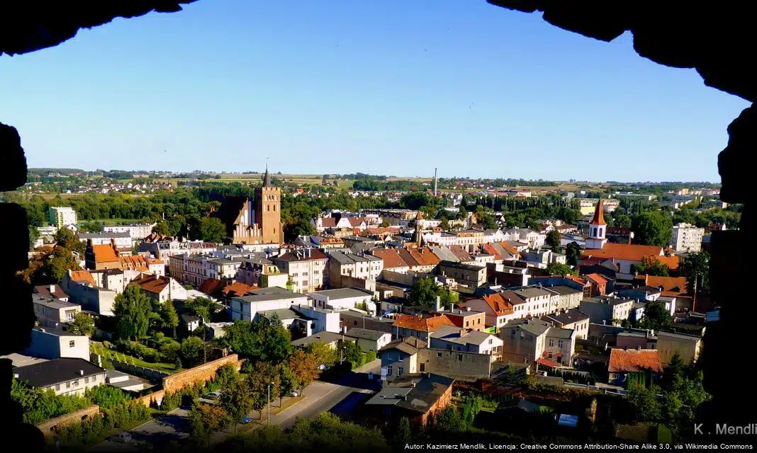 Nowe urządzenia na placu zabaw przy ul. Truskawkowej